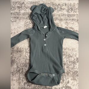 Kate Quinn Gray Ribbed Bodysuit
